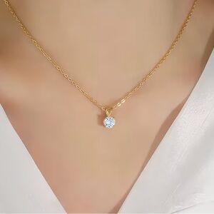 NEW Elegant Gold Plated Stainless Steel Necklace with Crystal Pendant 18 in
